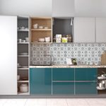 Nhà Bếp Cổ Điển Hiện Đại Với Hai Tông Màu Xanh Và Trắng