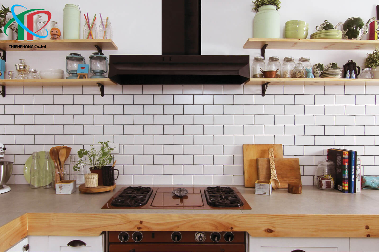 meo-trang-tri-nha-bep-don-gian-ma-dep-them-chau-hoa-su-dung-ke-mo