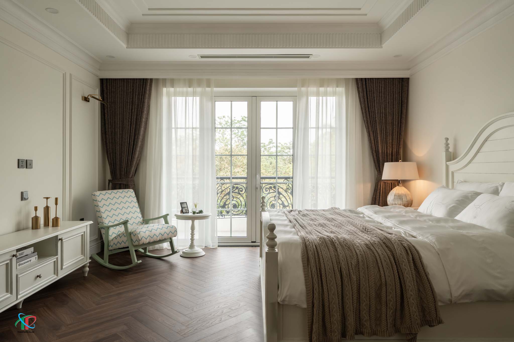 phong-ngu-tan-co-dien-25