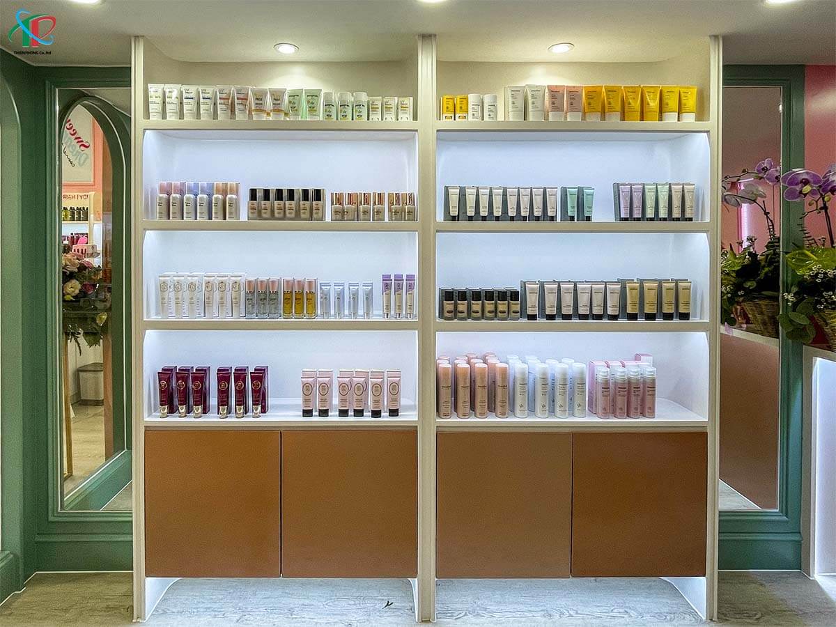 thi-cong-noi-that-shop-my-pham-pink-house-3