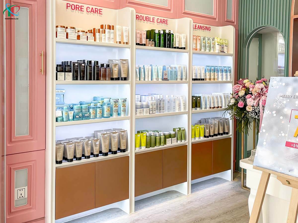 thi-cong-noi-that-shop-my-pham-pink-house-5